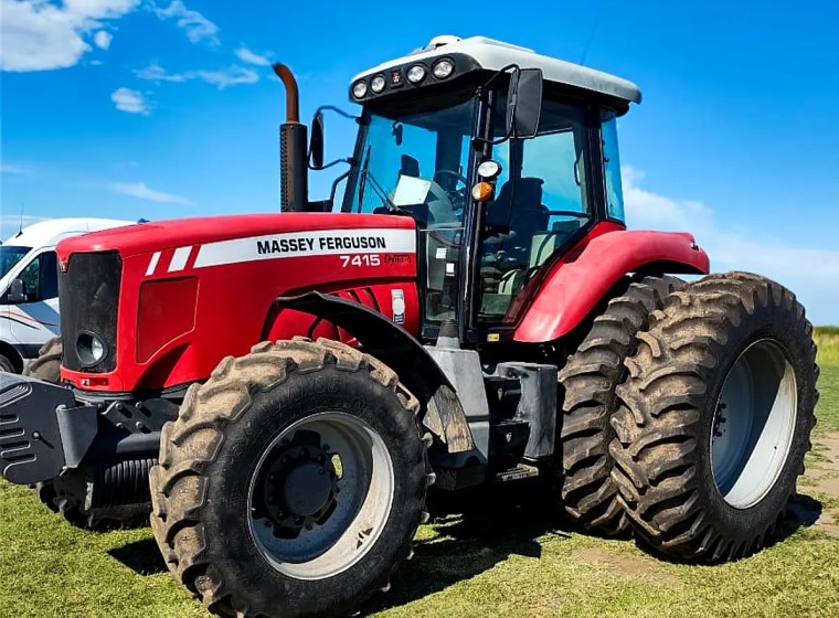 Tractor Massey Ferguson 7415, año 2018