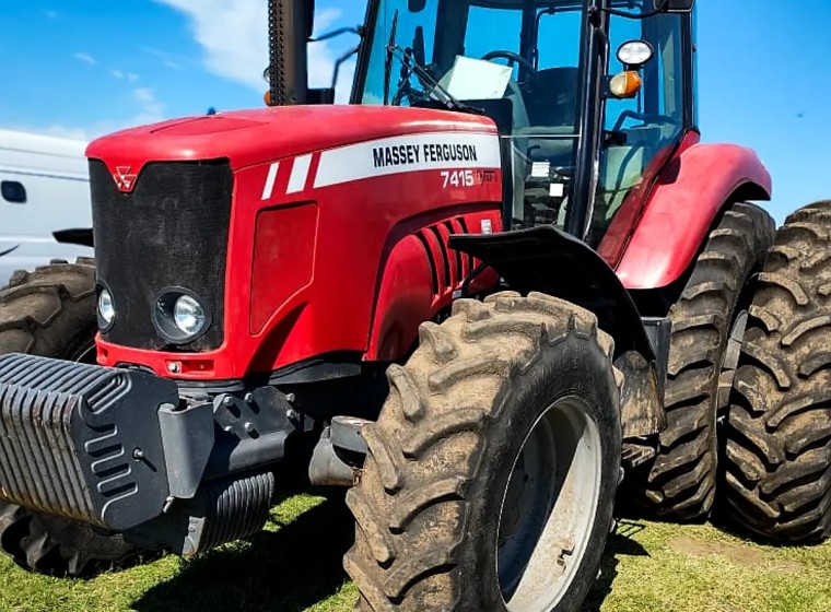 Tractor Massey Ferguson 7415, año 2018