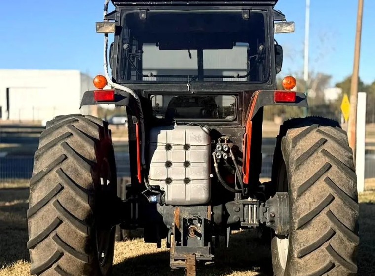 Tractor Massey Ferguson 292, año 1