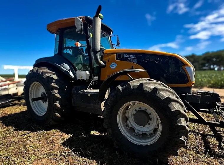 Tractor Valtra BT 170, año 2021
