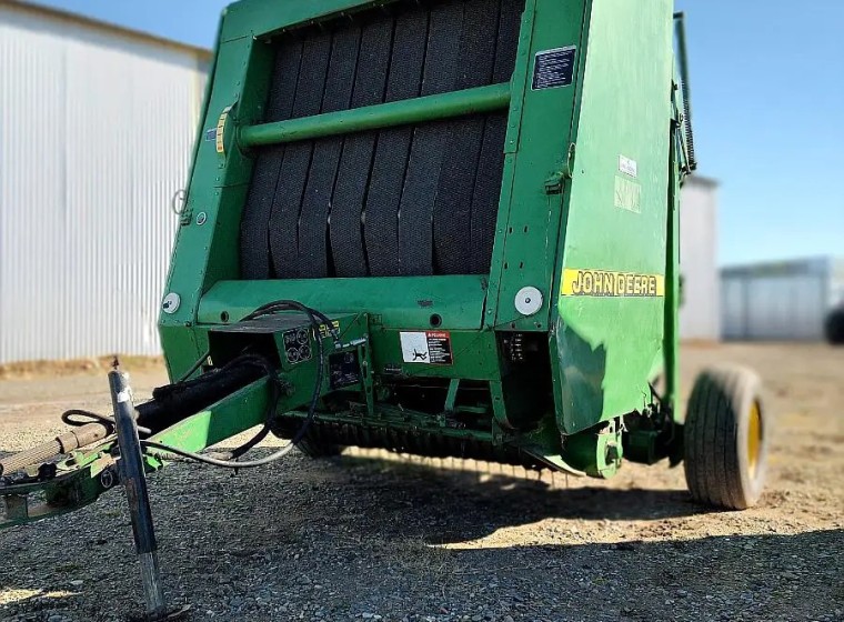 Rotoenfardadora John Deere 566, año 2015
