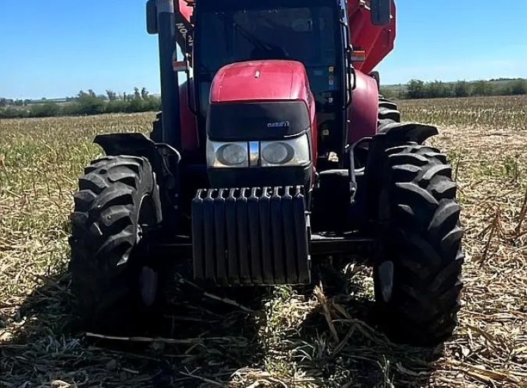 Tractor Case Farmall 130 A, año 2016