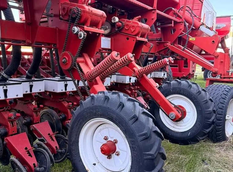Sembradora Crucianelli Gringa 3235, año 2020
