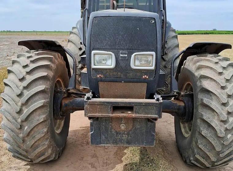 Tractor Valtra BH160, año 2008