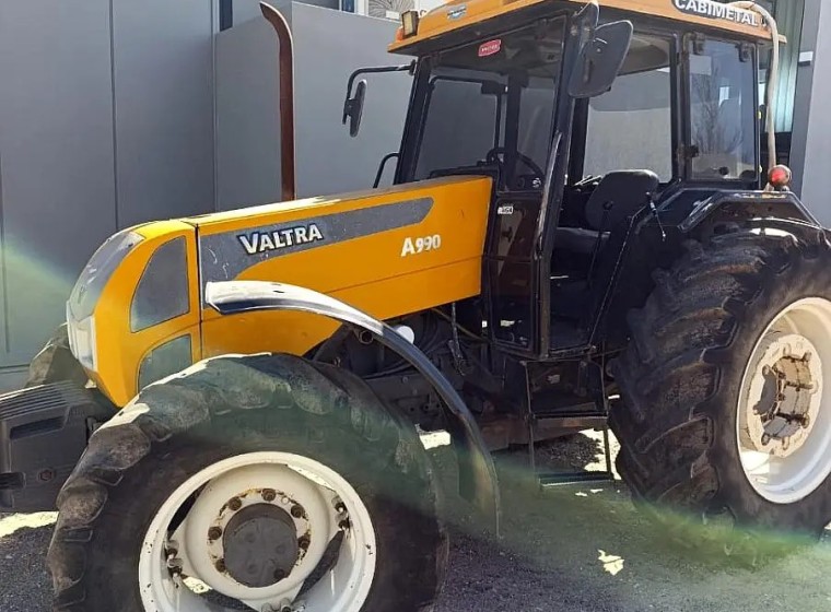 Tractor Valtra A990, año 2014