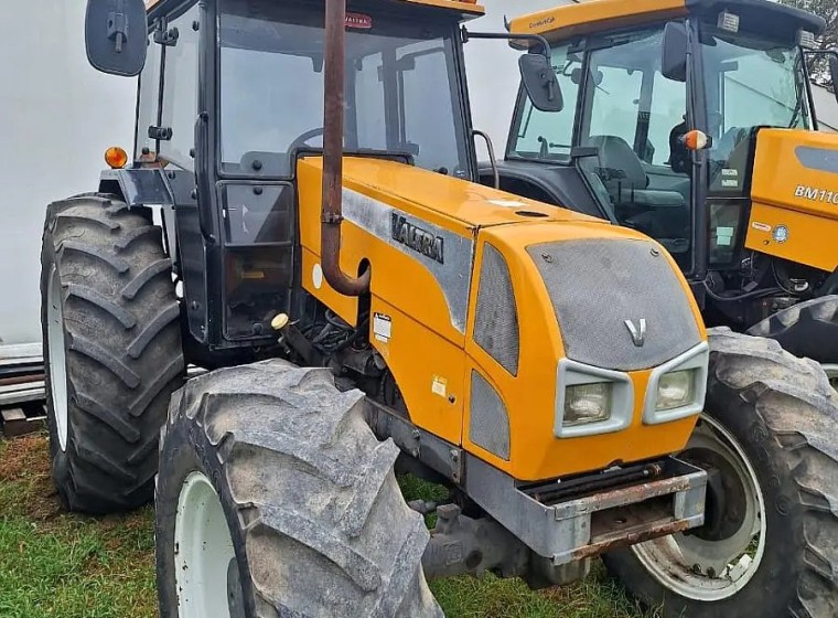 Tractor Valtra A990, año 2014