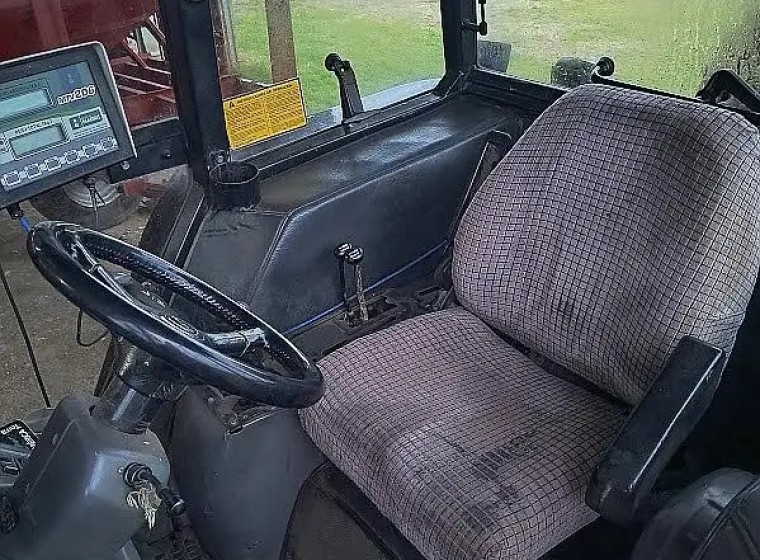 Tractor Valtra BH 180 DT, año 2006