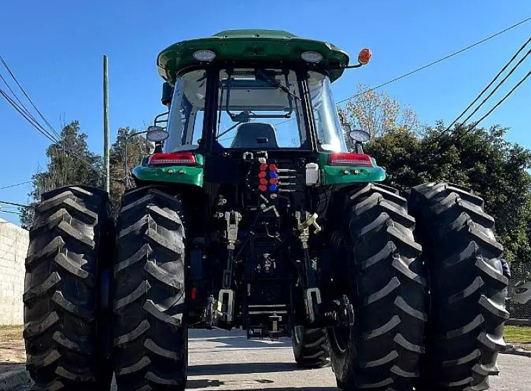 Tractor Chery RS 2204, año 0