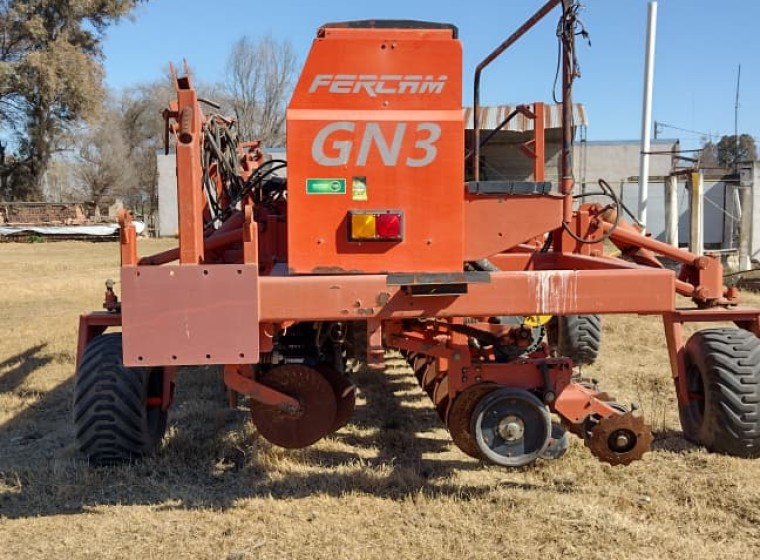 Sembradora Fercam GN3 2452, año 2014