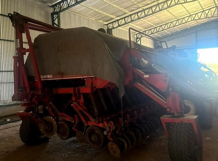 Sembradora Crucianelli Pionera 5517, año 2014