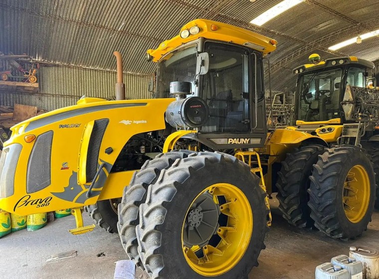Tractor Pauny 580 Bravo, año 2018