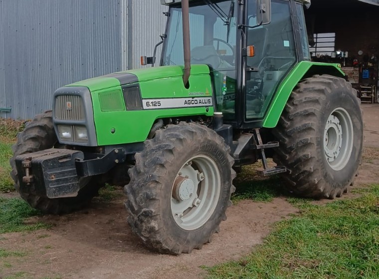 Tractor Agco Allis 6.125, año 2001