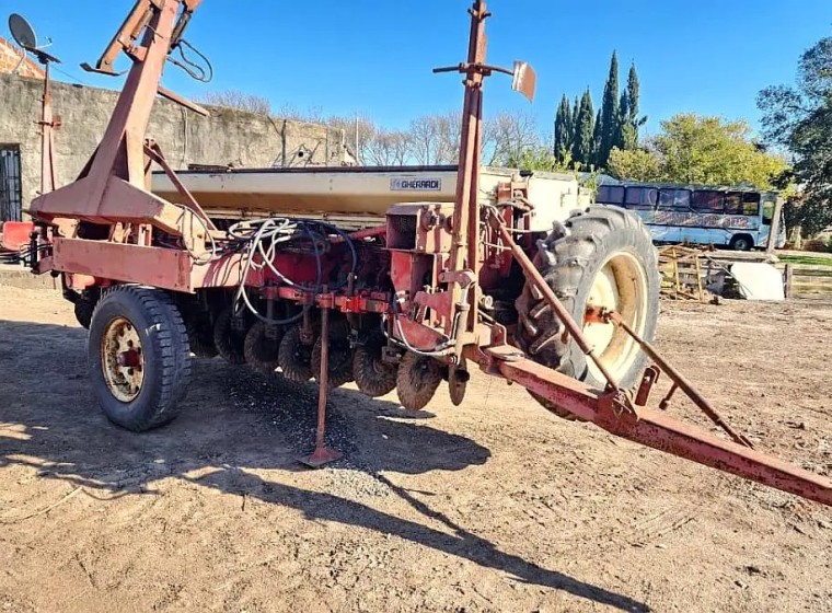 Sembradora Gherardi G100 2517, año 1998