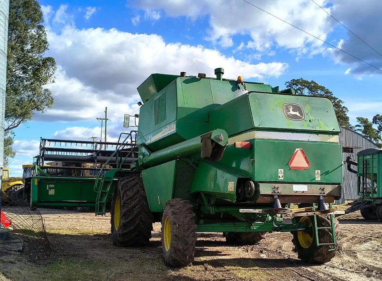 Cosechadora John Deere 1550, año 2006