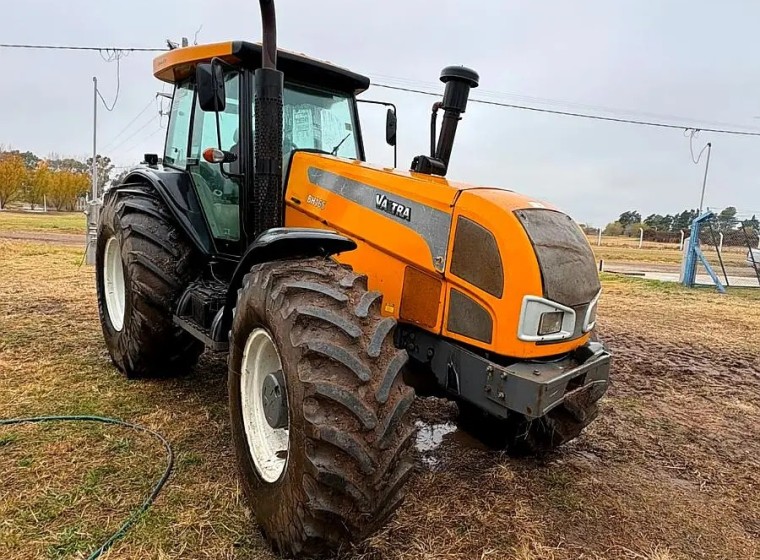 Tractor Valtra BH 165, año 2013