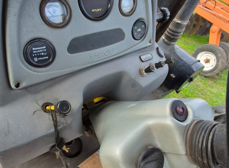 Tractor Pauny EVO 250 A, año 2012