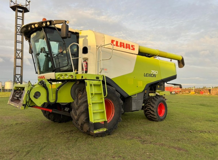 Cosechadora Claas Lexion 750, año 2014