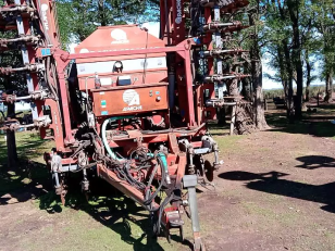 Sembradora Apache 18000