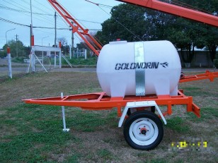 Acoplado tanque de 1 eje Golondrin