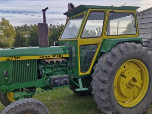 Tractor john deere 2730