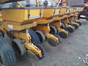 Sembradora Agrometal TX 1070