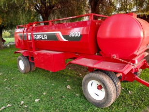 Acoplado tanque combinado 3000 Lts
