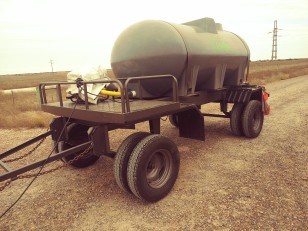 Acoplado tanque de agua 3400 lts