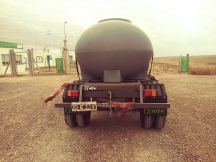 Acoplado tanque de agua 3400 lts