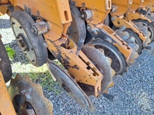 Sembradora Agrometal TX Mega 2235