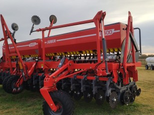 Sembradora Juber 8400