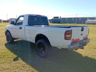 Camioneta FORD Ranger 3.0 Plus - Año 200