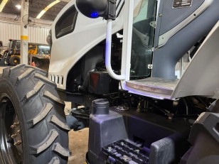 Tractor Bronco T804
