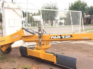 Niveladora de arrastre Grosspal NA12