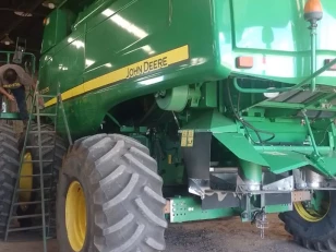 Cosechadora JOhn Deere 9670