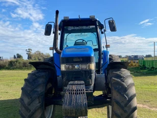 Tractor New Holland TM 150