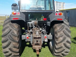 Tractor Valtra BM125i
