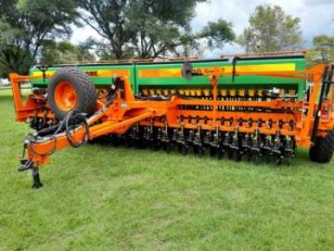 Sembradora Dumaire 710 Serie 2