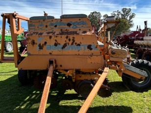 Sembradora Agrometal TX Mega 1070
