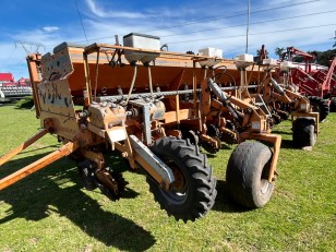 Sembradora Agrometal TX Mega 1070