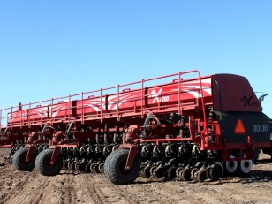 Sembradora AX 4200 Dolbi