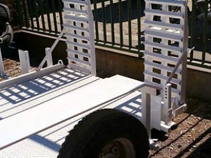 Acoplado trailer con rampa 6 Tn