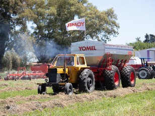 Fertilizadora de sólidos de arrastre Yom
