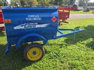 Acoplado tanque 1500 lts conese