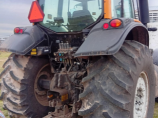 Tractor VALTRA BH154