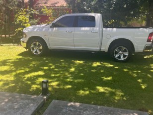 Vehiculo Dodge RAM 1500