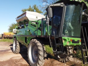 Fertilizadora al Voleo Investa Terram