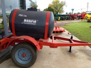Chasis con tanque 750 lts