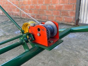 Elevador de granos con motor a explosión