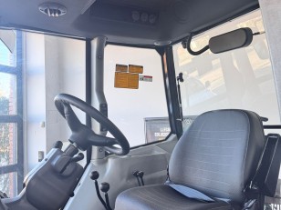 Tractor Valtra A990
