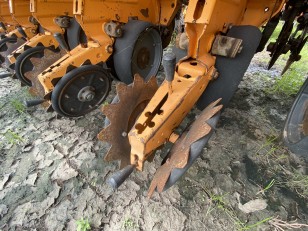 Sembradora Agrometal TX Mega 1352